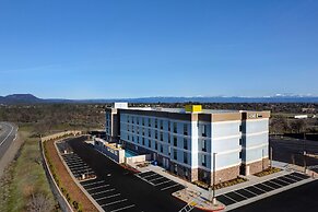 Home2 Suites By Hilton Redding