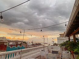 Hotel 1525 By Geh Suites