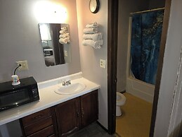 OYO Sandman Inn