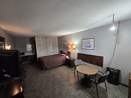 OYO Sandman Inn