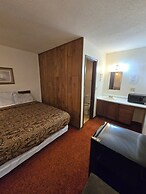 OYO Sandman Inn