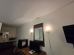 OYO Sandman Inn