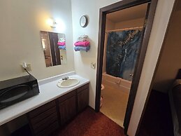 OYO Sandman Inn