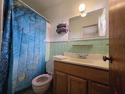 OYO Sandman Inn