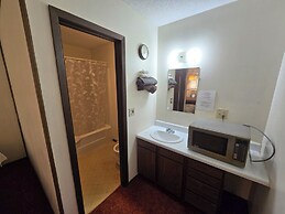 OYO Sandman Inn