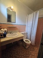 OYO Sandman Inn