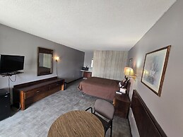 OYO Sandman Inn