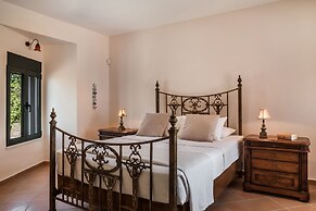 Alekos Beach Houses-Eternity