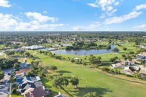 3608 Apartment with 3 swimming pools , Near Disney world.