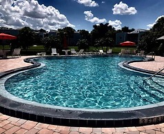 3608 Apartment with 3 swimming pools , Near Disney world.