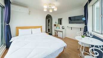 Gyeongju Neulsiwon Pension