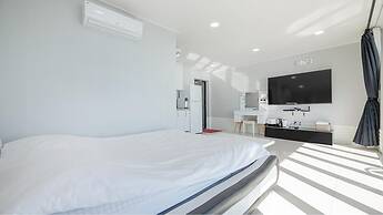 Gyeongju Neulsiwon Pension