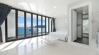 Gyeongju Neulsiwon Pension