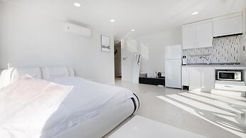 Gyeongju Neulsiwon Pension