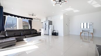 Gyeongju Neulsiwon Pension