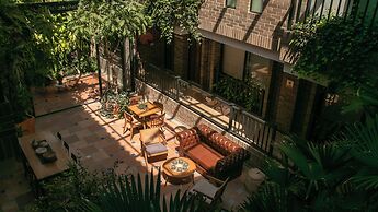 Casa Rose Hotel