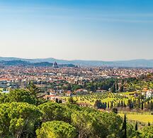 Palagio 9 in Chianti With Shared Pool