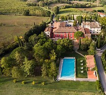 Palagio 19 in Chianti With Shared Pool