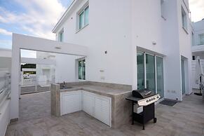 Villa Ioli with Private Pool