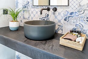 SAVUS BOUTIQUE HOTEL