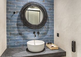 SAVUS BOUTIQUE HOTEL