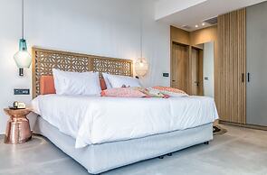 SAVUS BOUTIQUE HOTEL