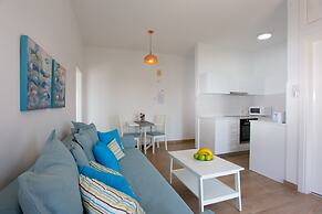 White Arches Sea View Apartment