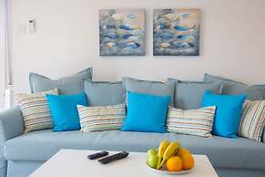 White Arches Sea View Apartment