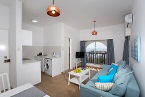 White Arches Sea View Apartment