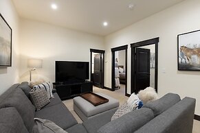 54 Outpost Drive The Alders - Private Hot Tub 4 Bedroom Condo by RedAw