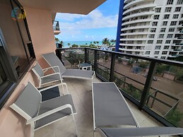 Alexander 611 3 Bedroom Apts by RedAwning