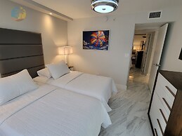 Alexander 611 3 Bedroom Apts by RedAwning