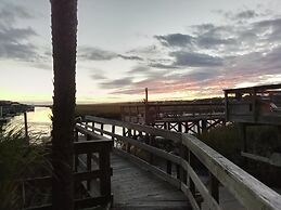 Seawatch Inn at the Landing