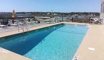 Seawatch Inn at the Landing