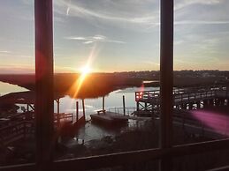 Seawatch Inn at the Landing