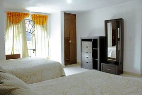 HOTEL AMADOR