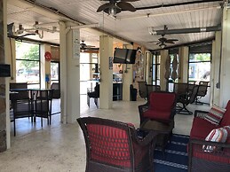 Weeki River Lodge Star5vacations