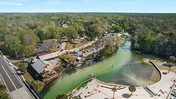 Weeki River Lodge Star5vacations