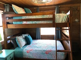 Weeki River Lodge Star5vacations