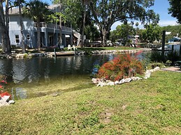 Weeki River Lodge Star5vacations