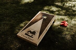 Byrdies Beach House at Crook Point