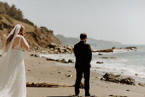 Honeymoon Cove at Crook Point