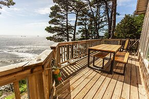 Honeymoon Cove at Crook Point