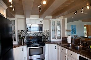 Nautilus at Crook Point