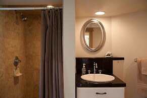 Nautilus at Crook Point