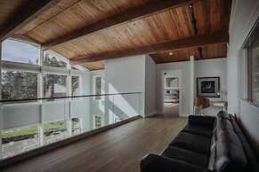 Mervue Estate at Crook Point