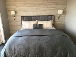 Lookout at Crook Point