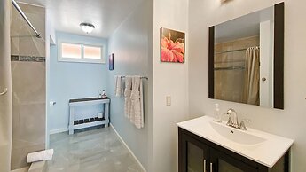 Grapetree Bay Hotel & Villas