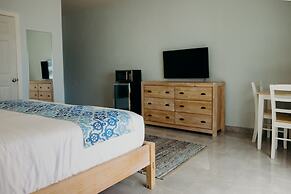 Grapetree Bay Hotel & Villas