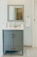 Grapetree Bay Hotel & Villas